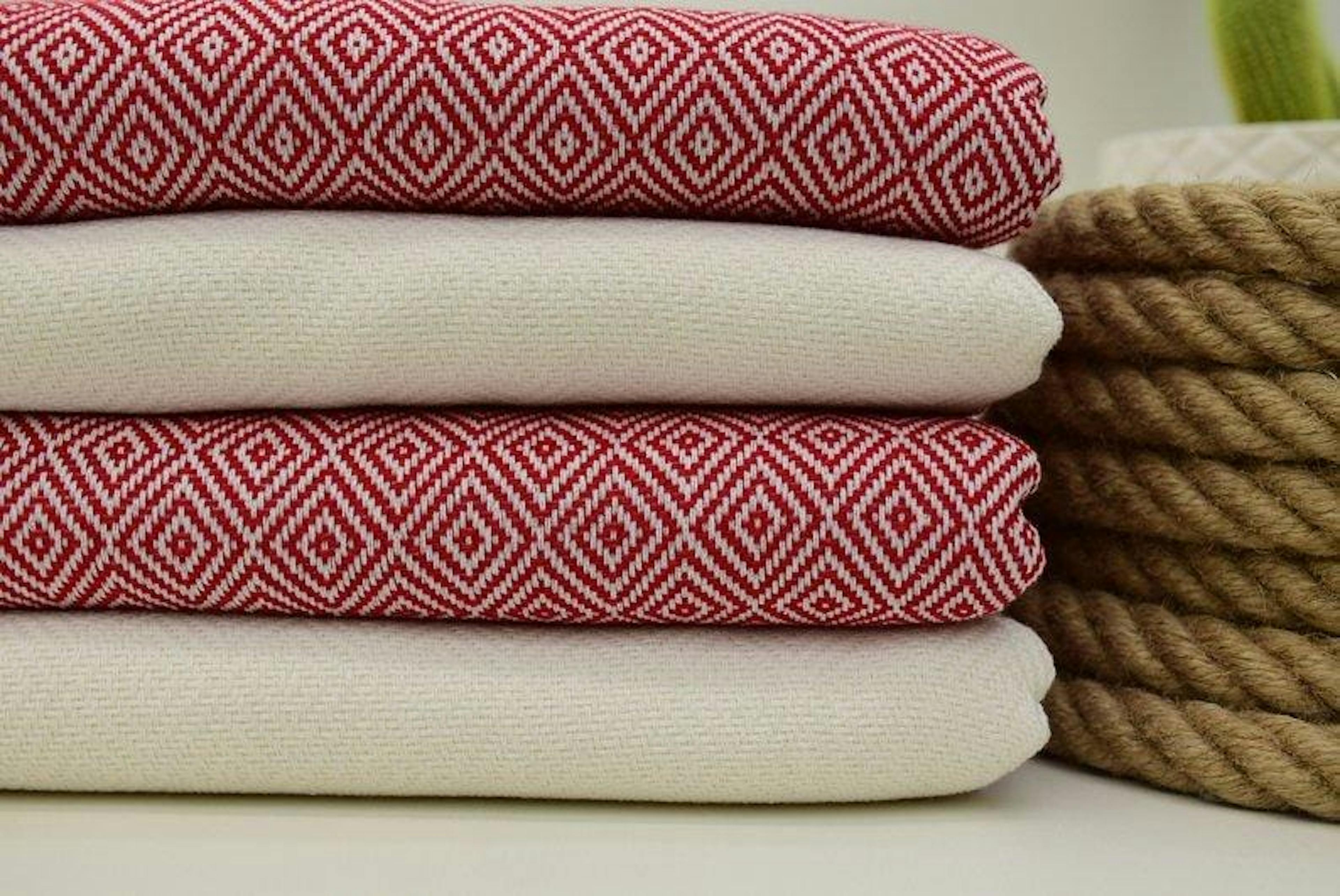 Destan Hammam | Organic Turkish Cotton Towel | Red