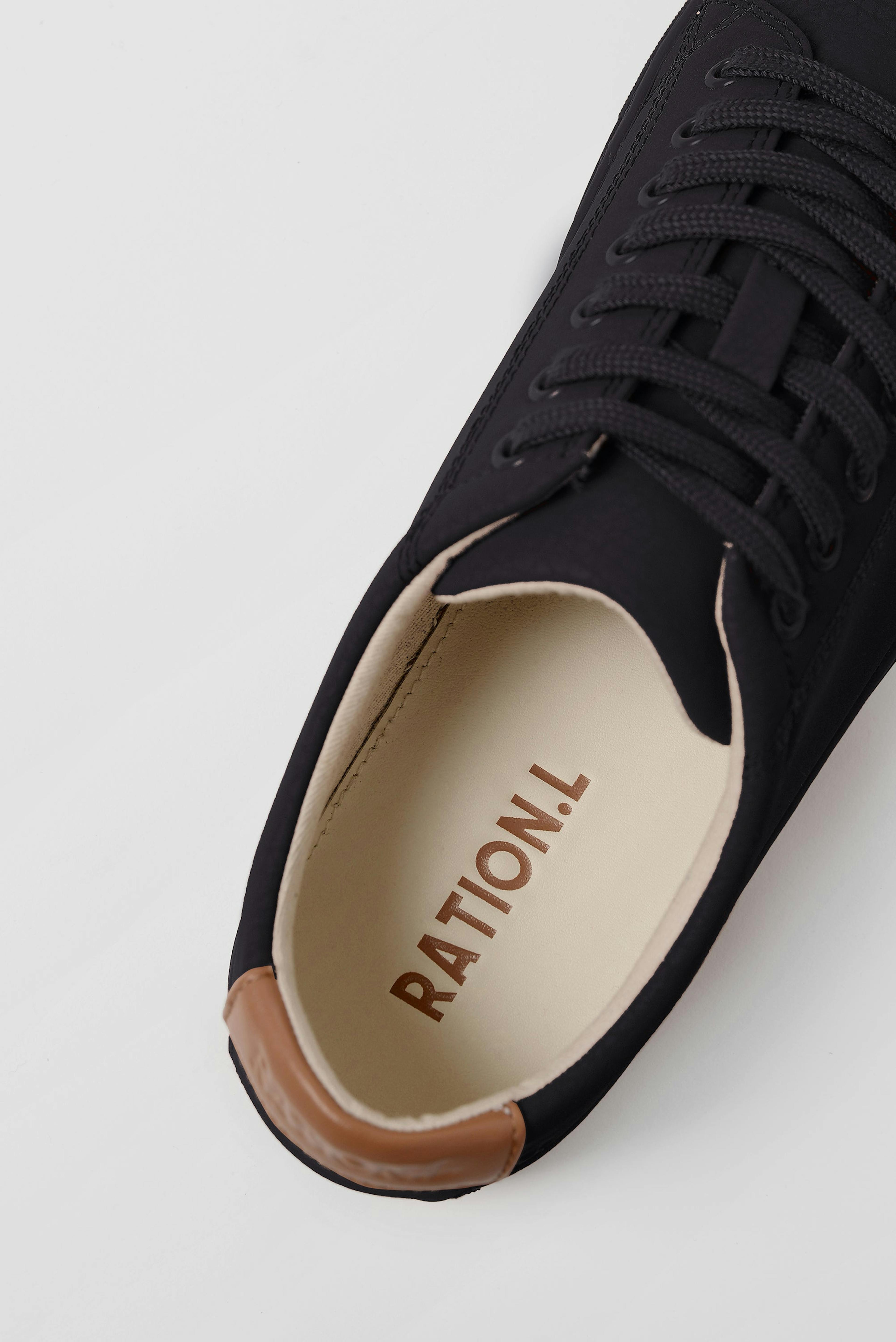 R-Kind | Certified Organic & Recycled Flat Trainer | Mercury Black Grained
